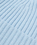Beanie in light blue cashmere